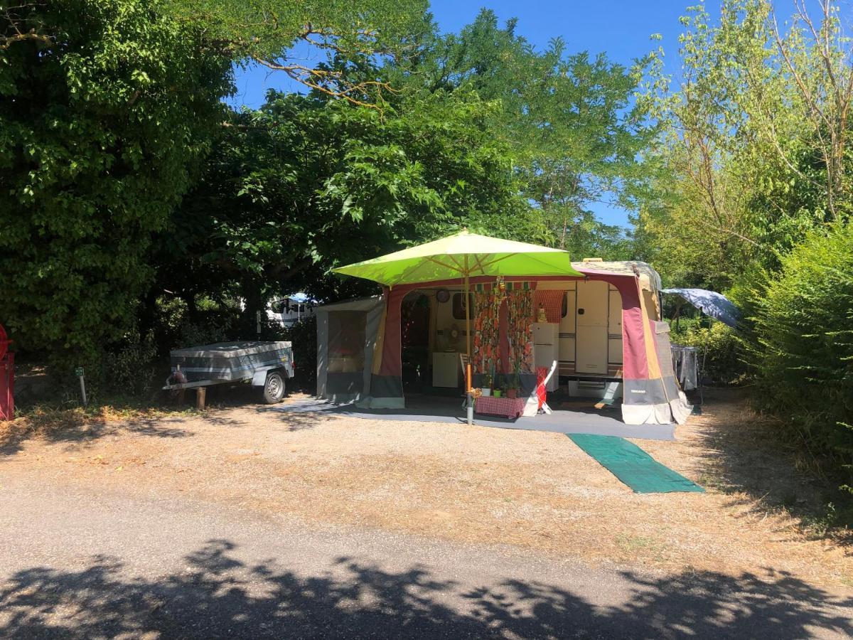 Camping Paradis Family Les Rives De L'Herault Gignac  Eksteriør billede