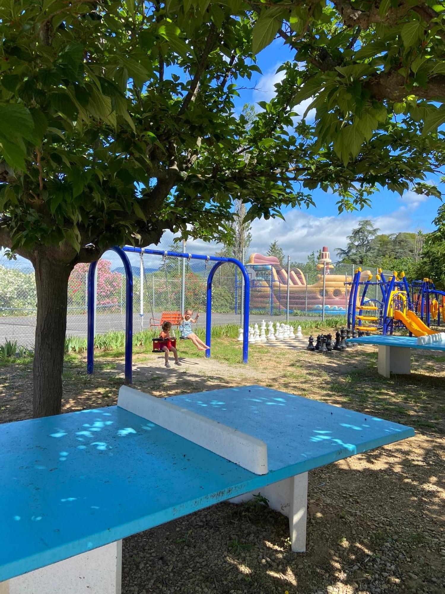 Camping Paradis Family Les Rives De L'Herault Gignac  Eksteriør billede