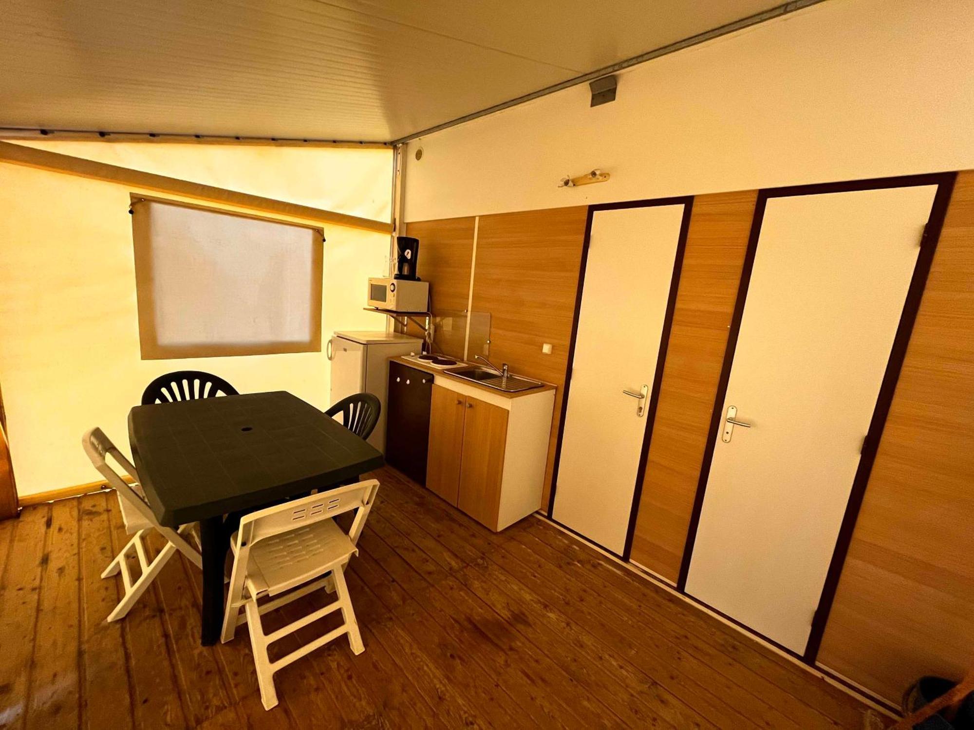 Camping Paradis Family Les Rives De L'Herault Gignac  Værelse billede
